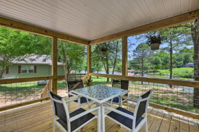 Waterfront Lake Sinclair Home Dock and Grill!